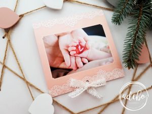 Invitatie nunta cu dantela - Family Hands