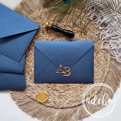 Plic albastru sidefat pentru invitatii nunta